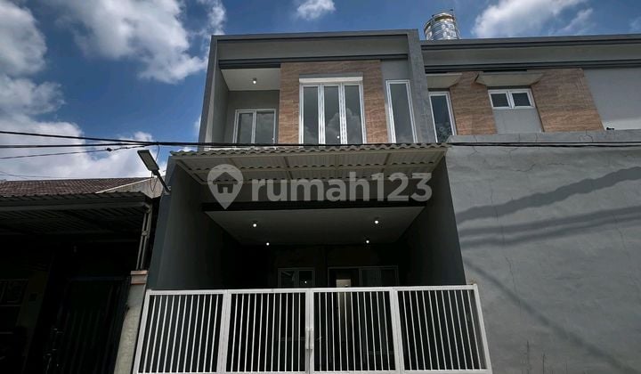 Dijual New Minimalis 2 Lantai di Pondok Tjandra Sidoarjo