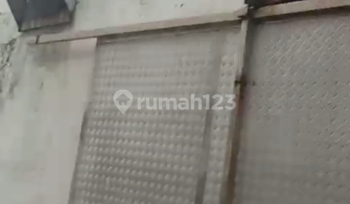 Dijual Gudang Lokasi Strategis di Tropodo Dekat Bandara Juanda