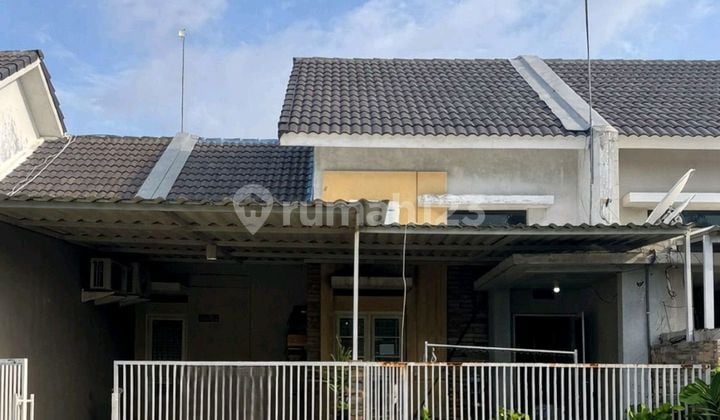 Dijual Harga Dibawah Pasaran Rumah Cantik di Valencia Terrace Sidoarjo