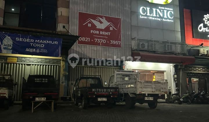 Disewakan Murah Tahunan Ruko 3 Lantai di Ruko Bukit Darmo Golf Surabaya