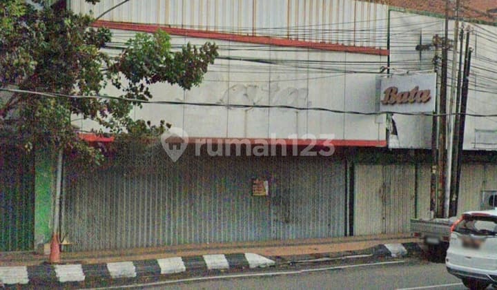Ruko Dekat Tugu Muda Semarang Tengah Pinggir Jalan Arteri