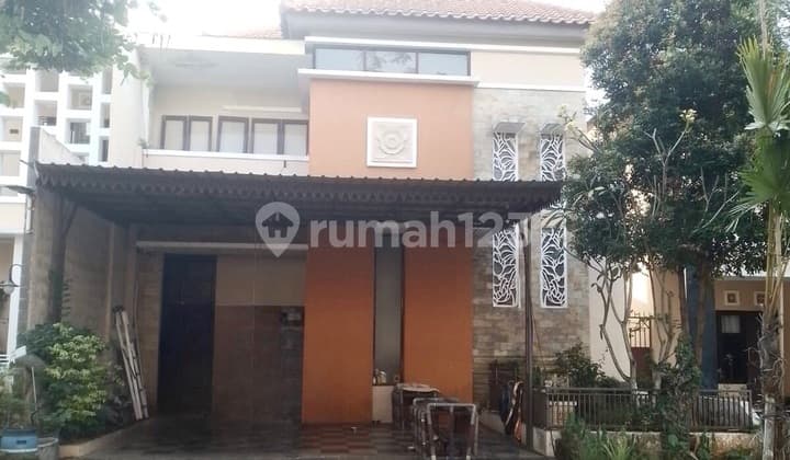 Comfortable and Quiet 2-Story Balinese Style House in BSB City Residence