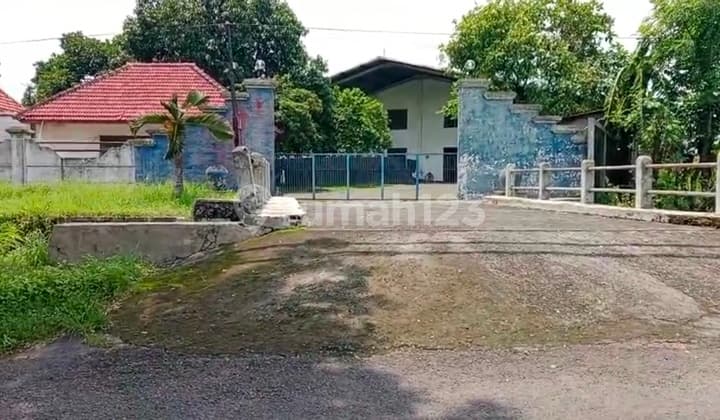 Dijual Gudang di Sumberejo Pandaan Pasuruan Jawa Timur Gudang di Sumberrejo Rt. 4/ Rw. 8, Jl. Dusun Mojo, Gg. Masjid No.2 Rt.4/Rw.8, Sumber Rejo, Pandaan, Pasuruan, Jawa Timur, Indonesia, 67156, Pandaan 7960.0 M² Unfurnished SHM