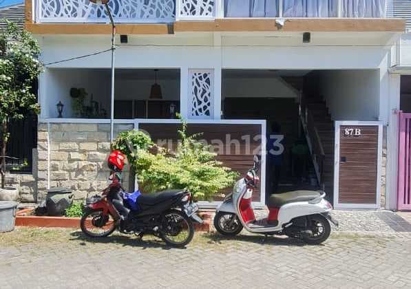 Dijual Rumah 1.5 Lantai Di Wage Taman Sidoarjo Rumah Bagus SHM di Jl. Jeruk III No.3, Wage, Taman, Sidoarjo, Jawa Timur, Indonesia, 61257, Taman