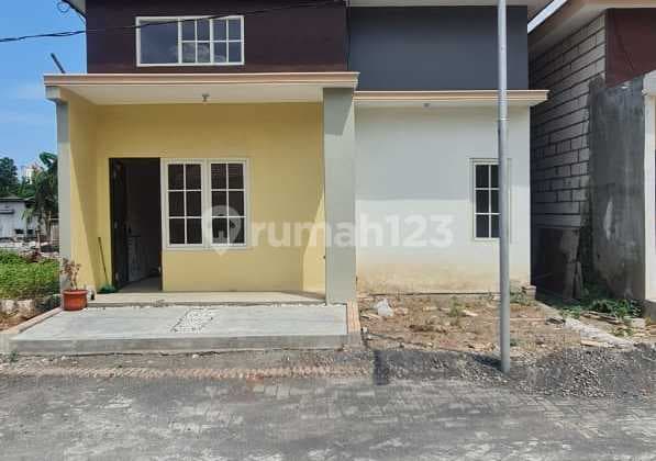 Dijual Rumah Baru Di Sumput Sidoarjo Kota Rumah Bagus SHM di SDN, Jl. Raya Sumput No. 31, Sumput, Sidoarjo, Sidoarjo, Jawa Timur, Indonesia, 61228, Sidoarjo