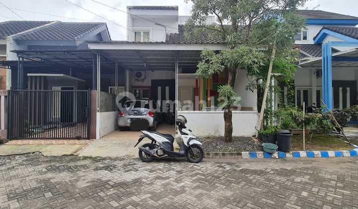 Dijual Rumah 2 Lantai Di Perumahan Star Safira Bohar Taman Sidoarjo Rumah Bagus SHM di Indomaret Raya, Jl. Raya Bohar, Bohar, Taman, Sidoarjo, Jawa Timur, Indonesia, 61257, Taman