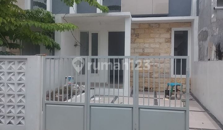 For Sale New House in Tropodo Indah Housing Waru Sidoarjo Nice House SHM in Tropodo Indah Housing, Jl. Raya Tropodo, Tropodo, Waru, Sidoarjo, East Java, Indonesia, 61256, Waru