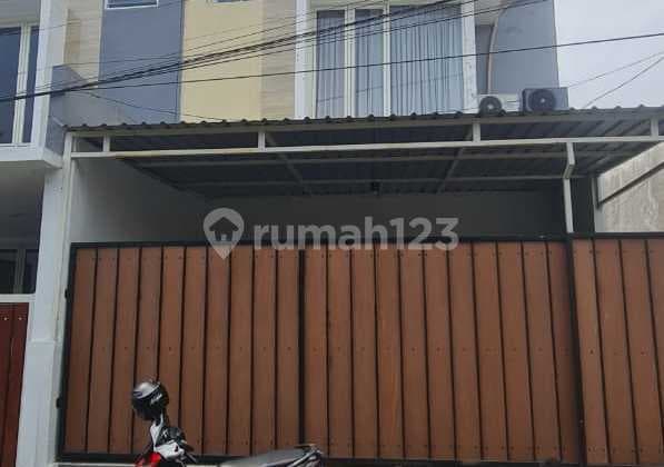 For Sale 2-Story House in Bangkingan Lakarsantri West Surabaya Nice House with SHM at Jl. Bangkingan Timur V no 39, Bangkingan, Lakarsantri, Surabaya City, East Java, Indonesia, 60214, Lakarsantri