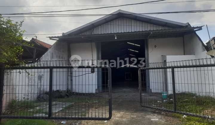 Dijual Gudang Siap Huni Di Panjunan Sukodono Sidoarjo Gudang di Indomaret Panjunan, Jl. Raya, Sukodono, Sukodono, Sidoarjo, Jawa Timur, Indonesia, 61258, Sukodono 661.0 m² Unfurnished SHM