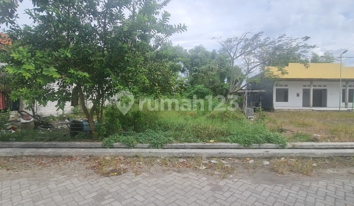 Dijual Tanah Pekarangan Di Wonokoyo Menganti Gresik di Indomaret Mitra Wonokoyo, Jl. Pahlawan Mubin, Hulaan, Menganti, Gresik, Jawa Timur, Indonesia, 61174, Menganti Tanah