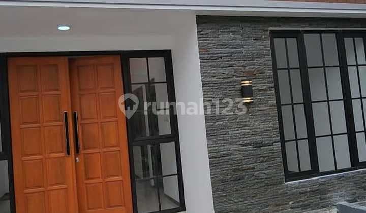 Rumah baru Cantik Siap KPR di Manukan (Jelidro)