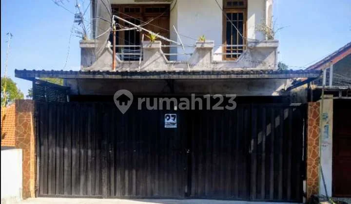 Rumah Cantik Di Jalan Raya Trawas Dekat Wisata