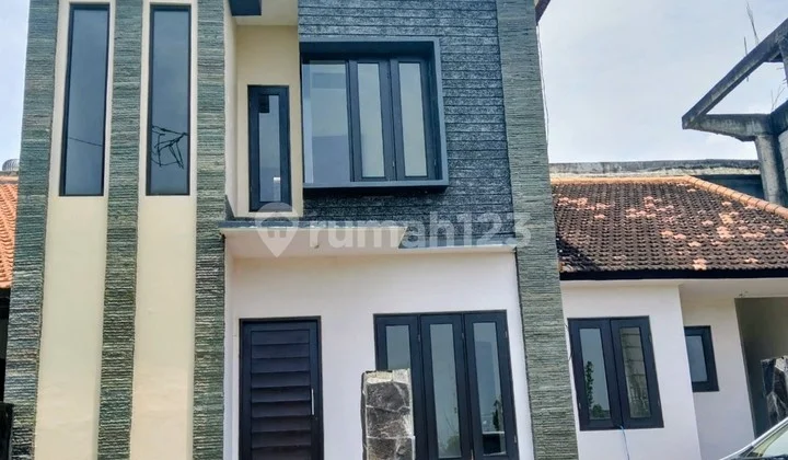 New House with View over Rice Fields and Sea in Klungkung