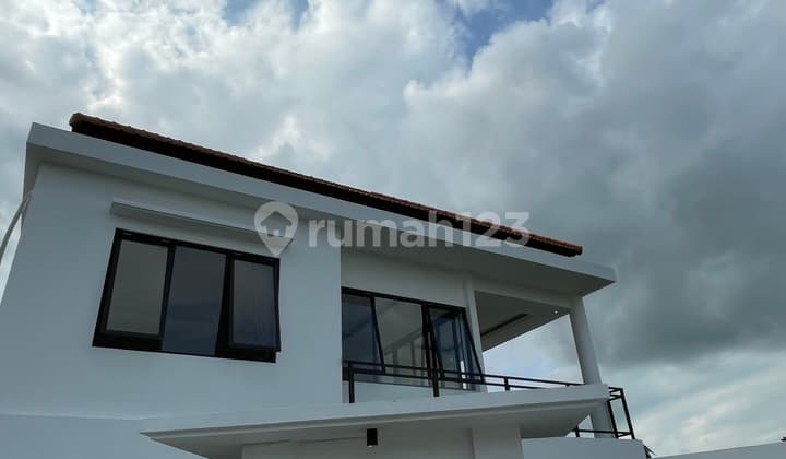 Modern Minimalist Villa