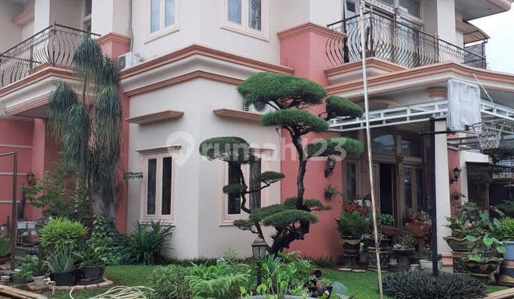 Dijual Rumah Mewah Halaman Muat 10 Mobil, Dekat Mall Pakuwon Bekasi