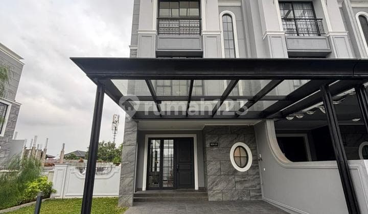 Cool Contemporary House in Jakarta Bukit Podomoro
