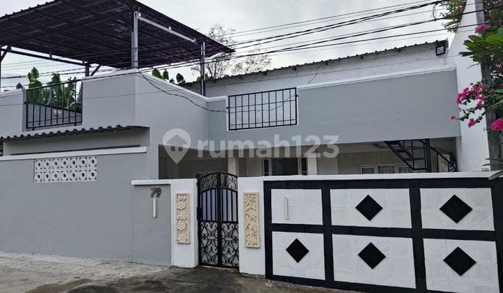 Dijual Rumah Ada Rooftop di Ciputat Tangsel