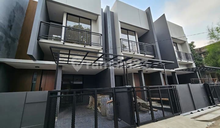 Rumah Gress Bangunan Mandiri di Medang Lestari di Gading Serpong