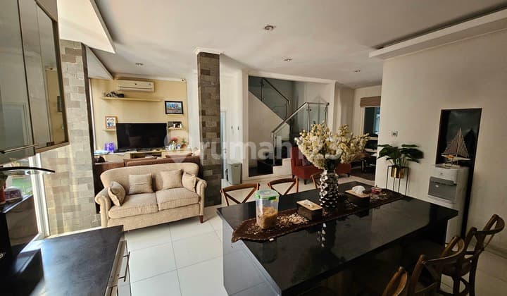 For Sale Serenade Lake Gading Serpong, Beautiful, Neat, Flood-Free