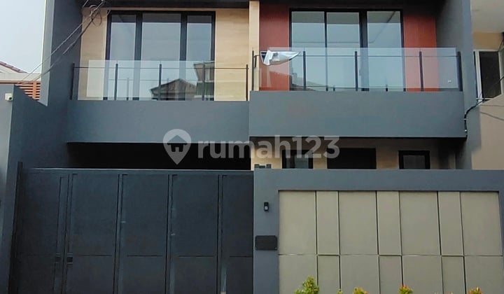 Rumah Mewah Brand New Puri Indah Kembangan Luas Tanah 190m²
