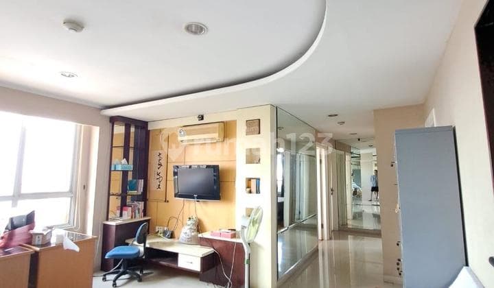 For Sale Fast Paladian Kelapa Gading Semi Furnished 3 Bedrooms