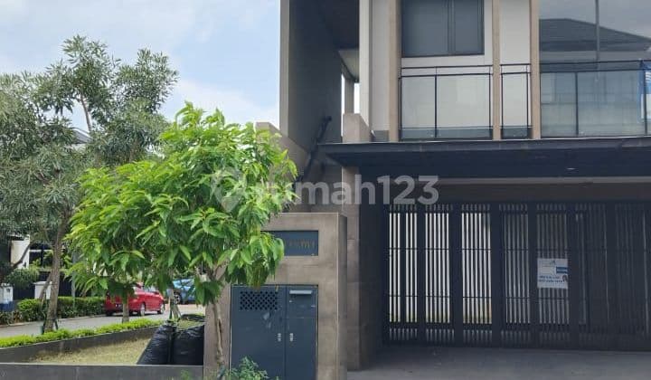 Dijual Rumah Mewah Hoek 15x20 3 Lantai Zora Kiyomi Bsd City