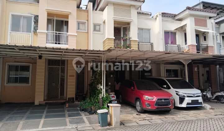 Rumah Bagus 2 Lantai Semifurnished di Central Park Galaxy
