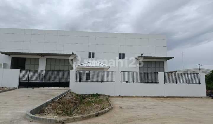 Gudang Akses Kontainer Kawasan Delta Silicon Cikarang