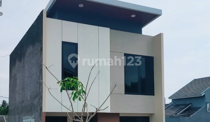 Rumah 2 Lantai Mewah Bebas Banjir Semarang