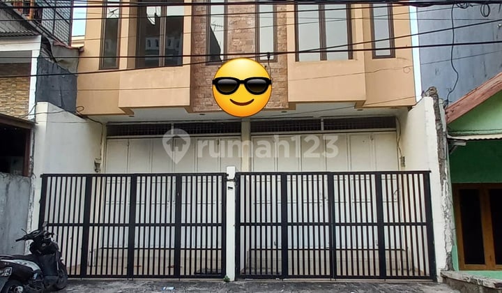 Ruko Baru, Lokasi Hadap Jalan Besar, Cocok Untuk Kantor, Gudang, Pejagalan