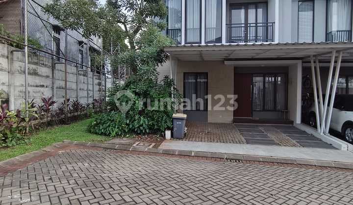 Luxury House in Premier Estate 3 Semi Furnished Land Area 145 Building Area 84