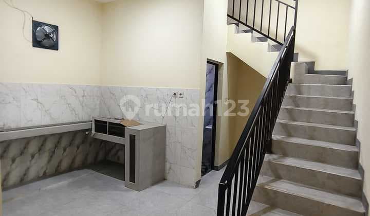 Hot Sale Ancol Selatan 3 Lantai Rumah Baru Hanya 1.5M-An