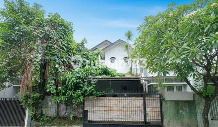 Rumah Lingkungan Aman di Lebak Bulus Dekat MRT Dijual Cepat