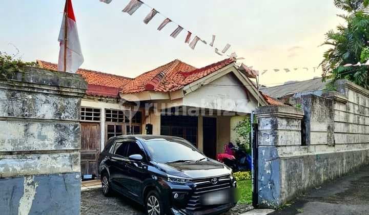 Old House Land Count Good Price in Kemang Utara, South Jakarta