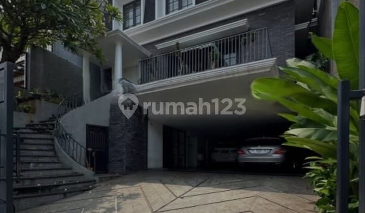 Rumah Luxury American Classic Siap Huni Kebayoran Lama Turun Harga