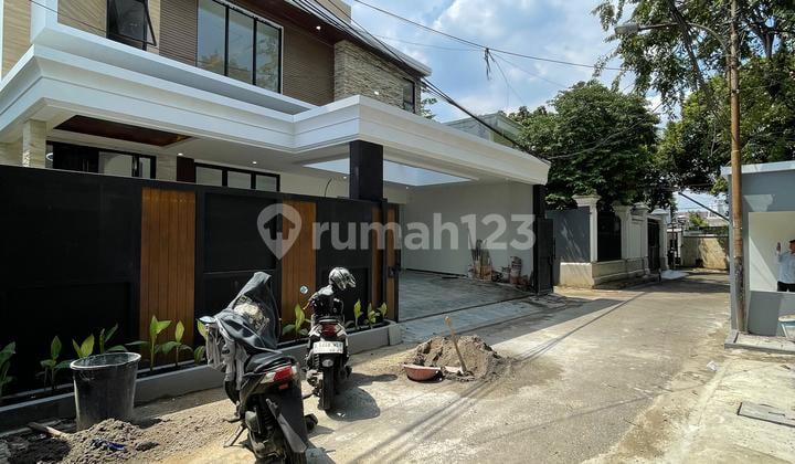 Brand New Luxury House Price Drop in Kebayoran Baru Below Market Price