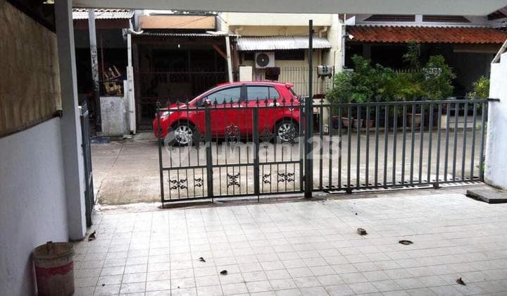 Rumah 2 Lantai Lokasi Pusat Jakarta Kemayoran