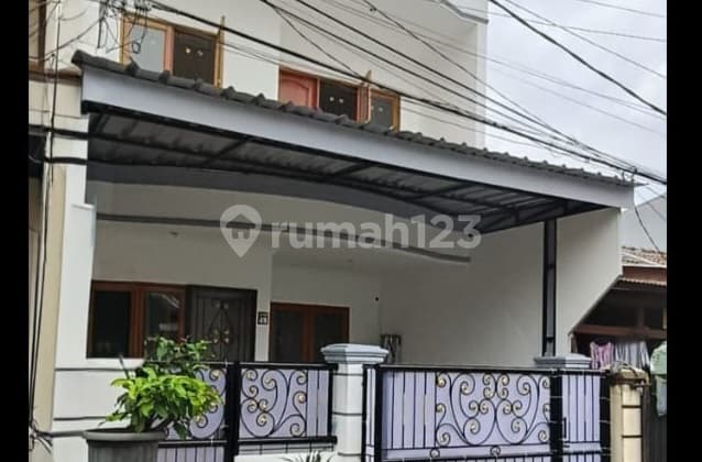 Dijual Cepat Rumah Dekat Plaza Thb