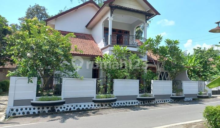 Dijual Rumah Strategis Asri Sejuk di Mertoyudan Magelang