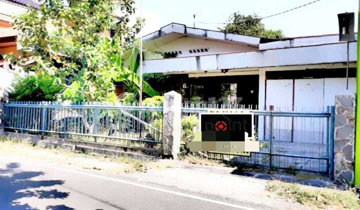 Tanah Strategis Luas Bonus Rumah Dekat Manahan Solo Surakarta