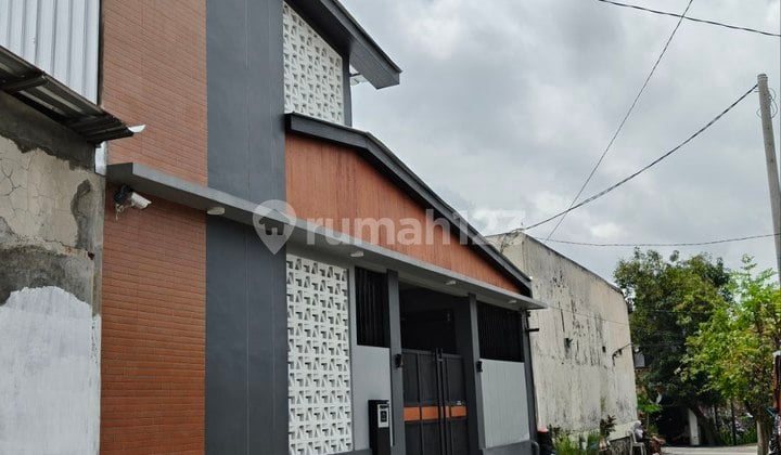 Kost Modern Exclusive Dekat Kampus Uns dan Rs Moewardi