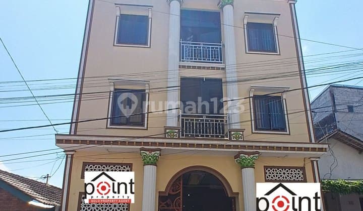 Kos Kosan Exclusive Full Penghuni Kamar Banyak 70 Dekat Uns