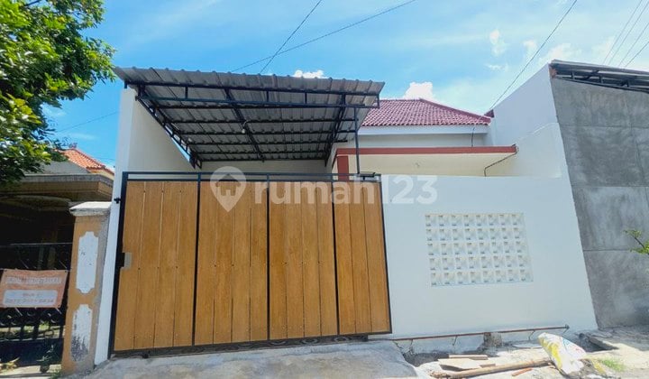 Rumah Baru Solo Kota Dekat Spbu Banyuagung Free Pagar Canopy