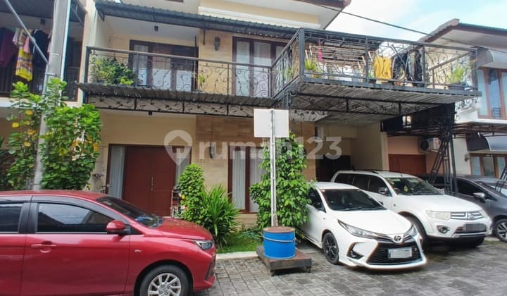Nice House Attractive Price One Gate Cluster Near Ums and Ihs Campus