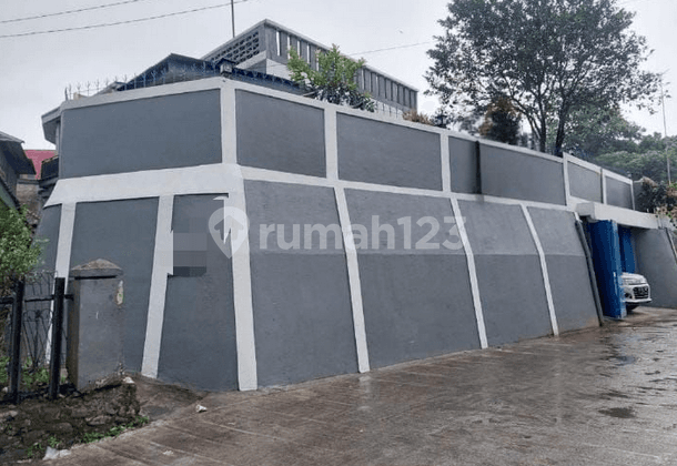 Dijual Rumah Strategis di Cisarua, Bogor Dekat Jalan Raya