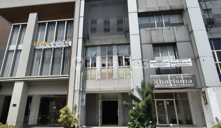 Disewakan Ruko 3,5 lt di Jl Utama Alam Sutera.