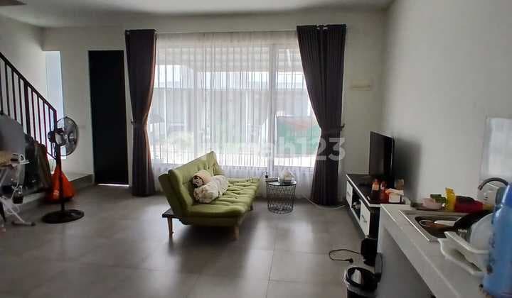 Siap Huni, Rumah, 2 Lantai, di Yautica, Bsd.