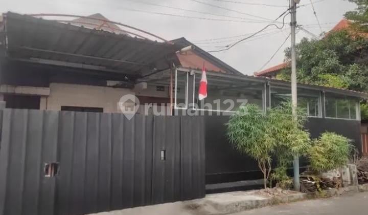Dijual Rumah Hook Bebas Banjir di Kayu Putih Utara Jaktim
