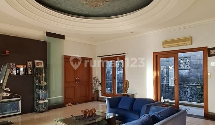 Dijual Rumah Hook Full Furnished Mewah di Villa Permata Gading