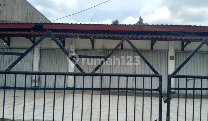 Ruko Panjang 17 Mtr, Eks Showroom Mobil, Klender Jakarta Timur